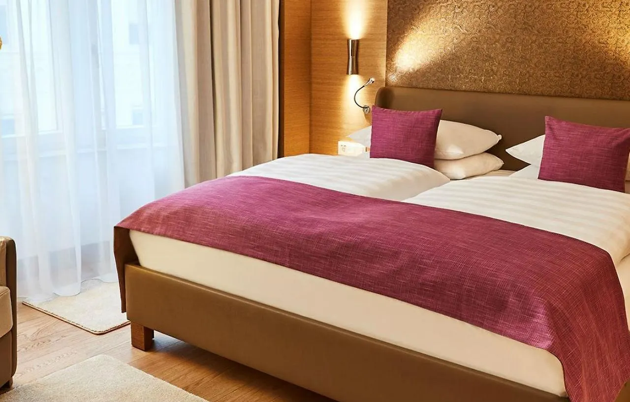 Vier Jahreszeiten Kempinski Muenchen 5*, Munich Allemagne