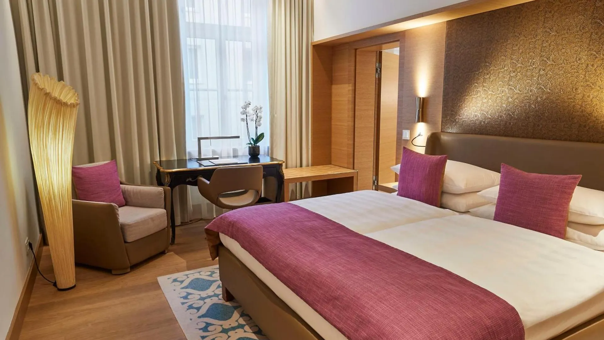 Vier Jahreszeiten Kempinski Muenchen Hotel