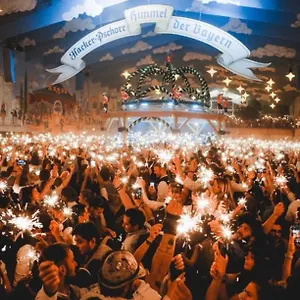 Allyouneed Oktoberfest Camping Campeggio Monaco di Baviera