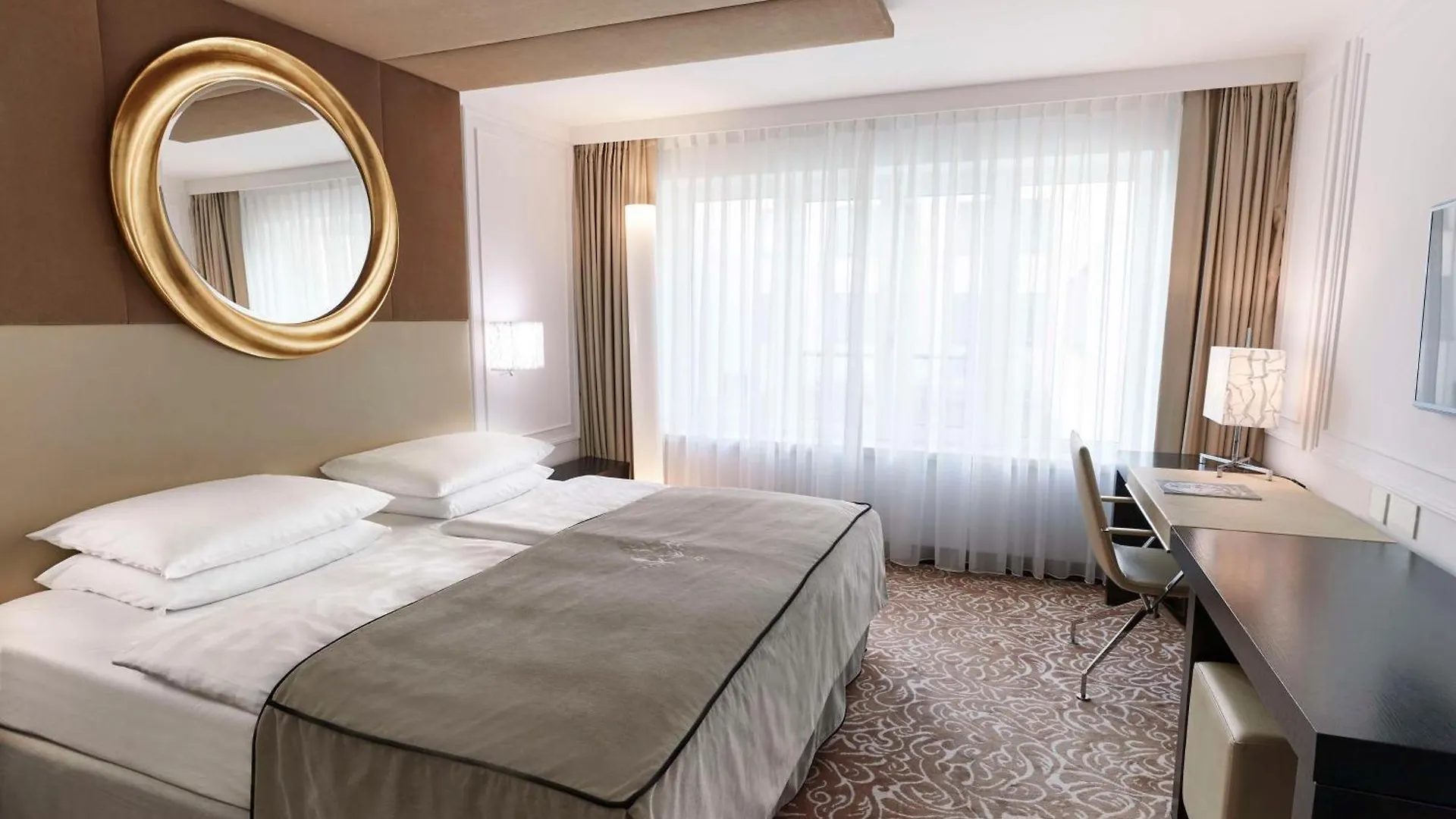 Vier Jahreszeiten Kempinski Muenchen 5*, Monaco di Baviera