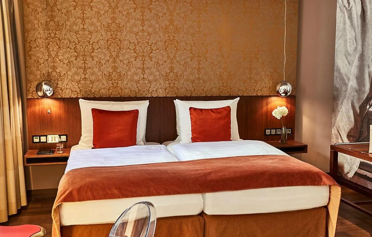 Vier Jahreszeiten Kempinski Muenchen גרמניה