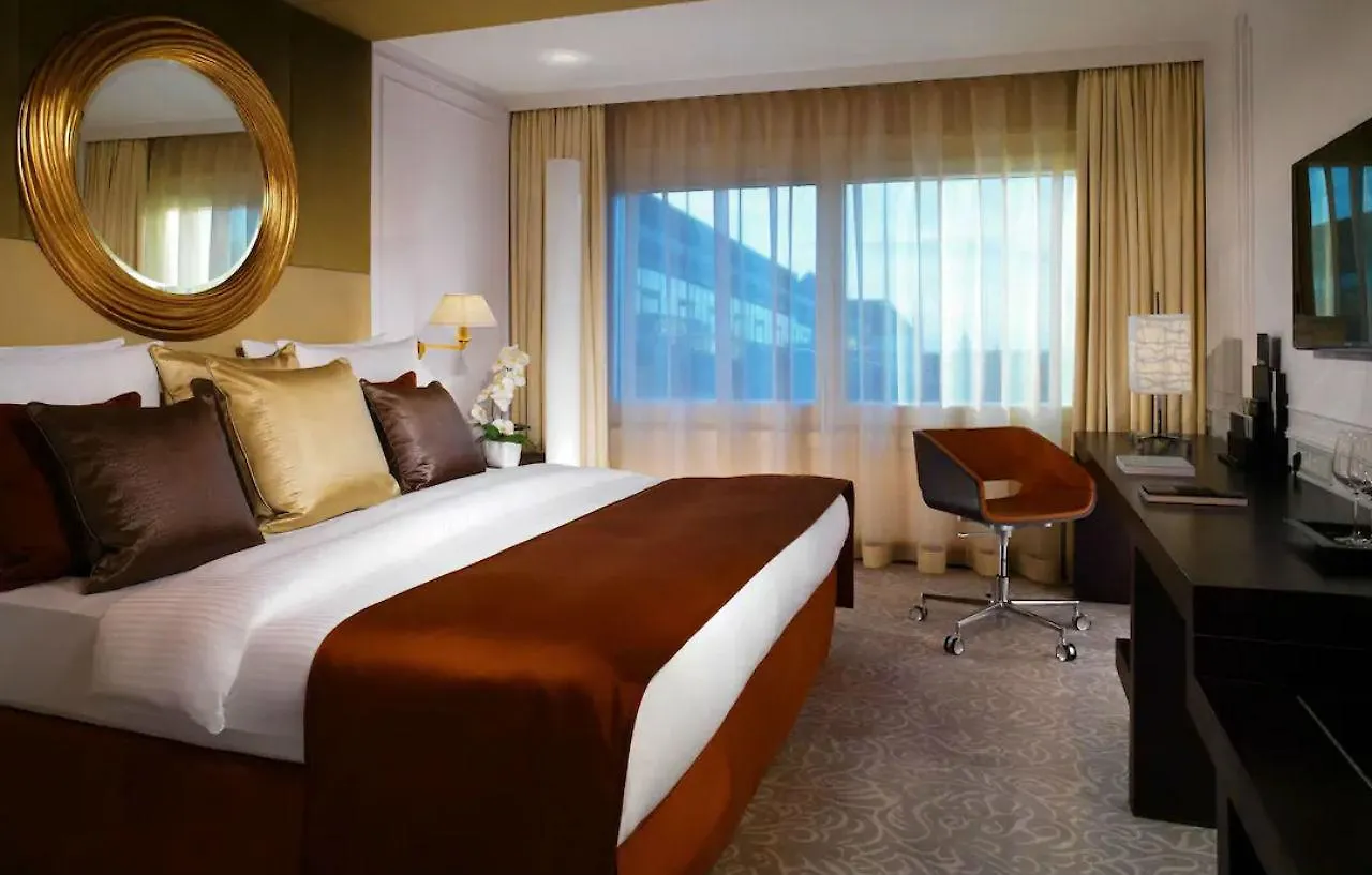 ***** מלון Vier Jahreszeiten Kempinski Muenchen גרמניה