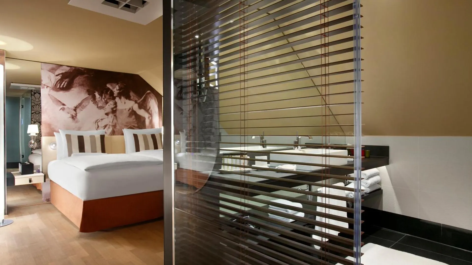 Vier Jahreszeiten Kempinski Muenchen 5*, Munich Germany
